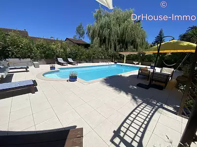 Maison, 235 m²
