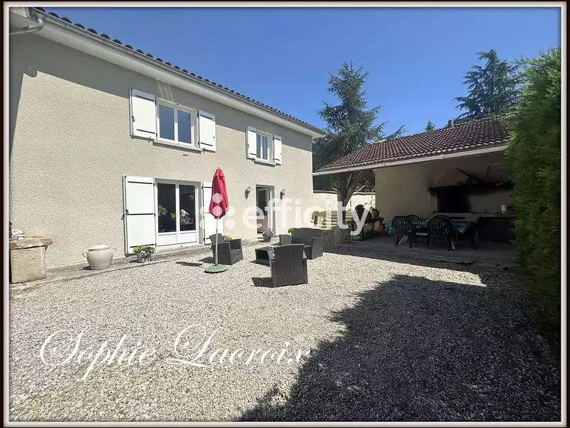 Maison, 212 m²