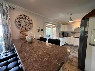 Maison, 187 m²