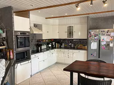 Maison, 360 m²