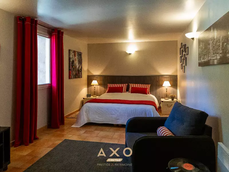 Maison, 215 m²