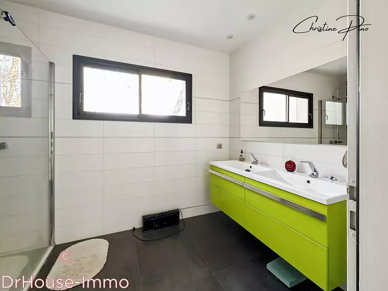 Maison, 180 m²