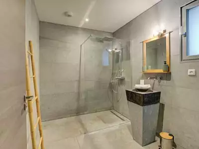 Maison, 280 m²