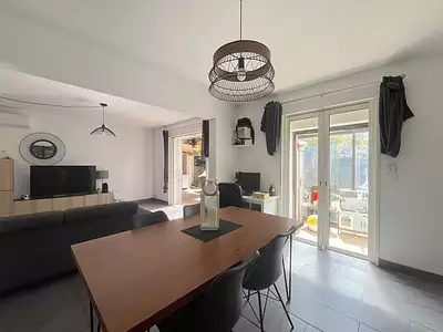 Maison, 93,7 m²