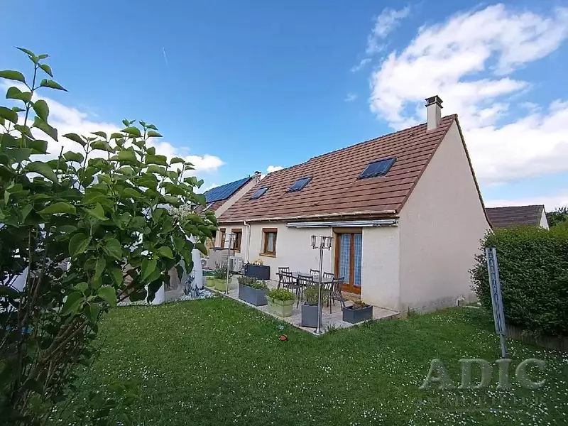 Maison, 93 m²