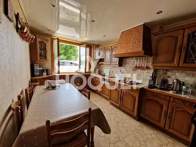 Maison, 208 m²