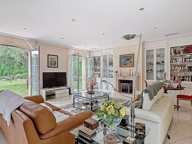 Maison, 310 m²