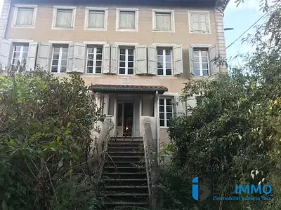 Maison, 719 m²