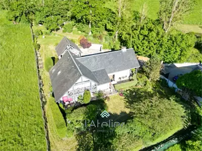 Maison, 221 m²