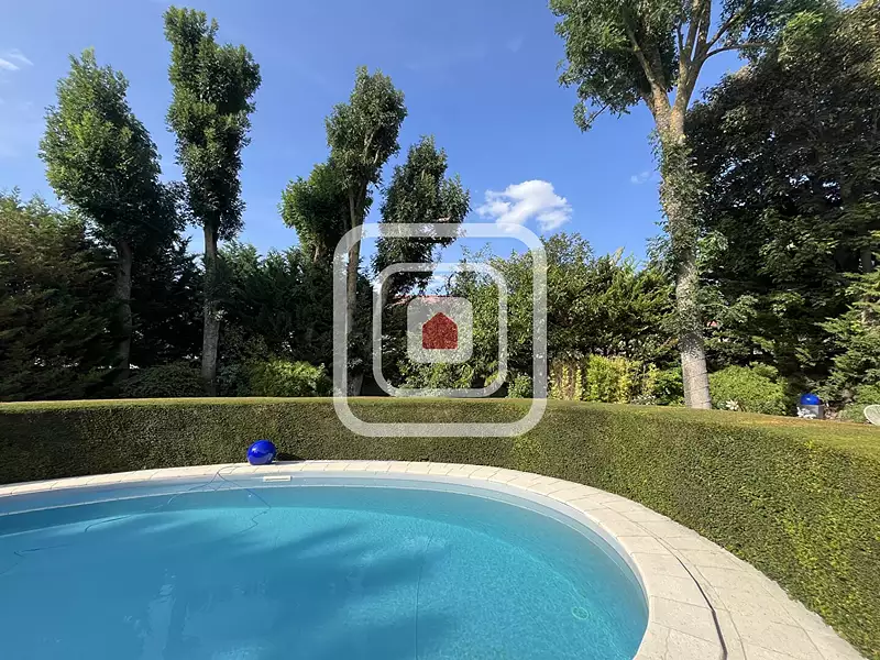 Maison, 266,54 m²