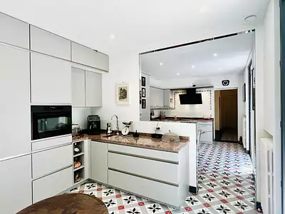 Maison, 275 m²