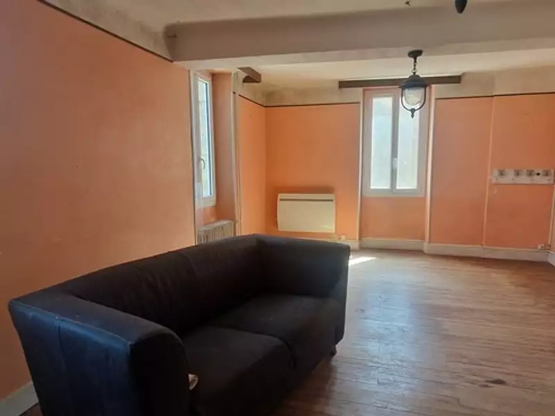 Immeuble, 300 m²