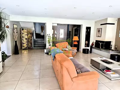 Maison, 313 m²