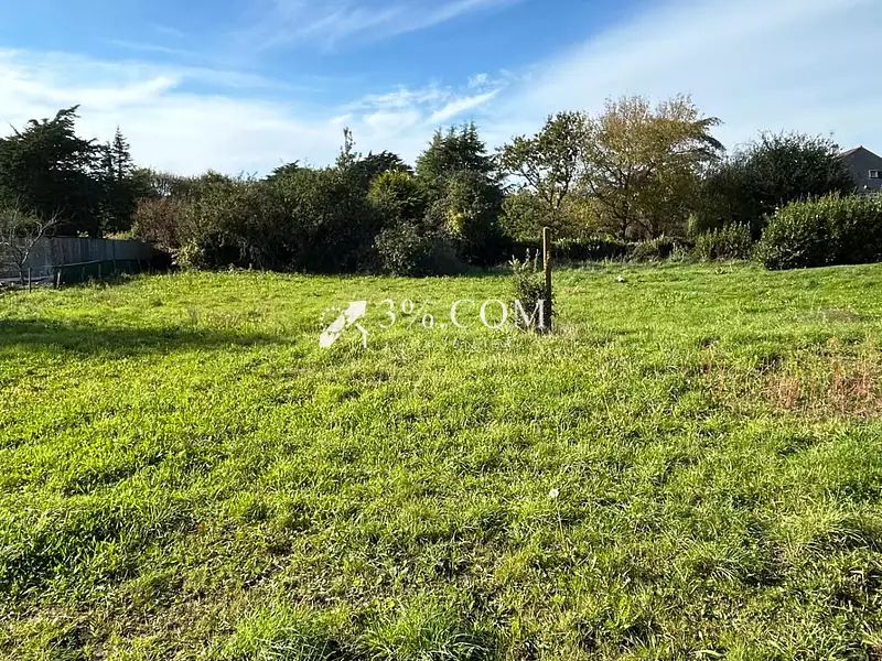 Terrain, 600 m²