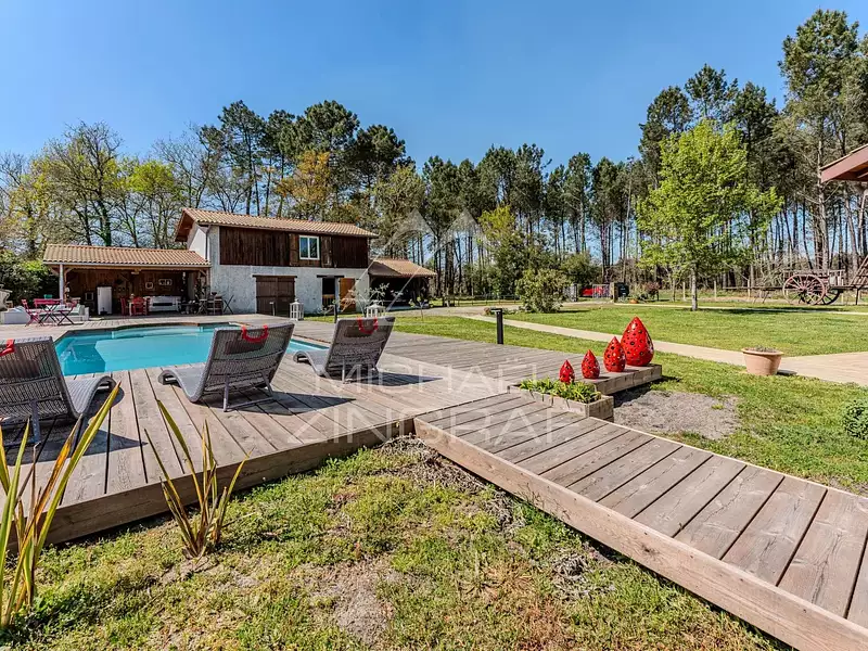Maison, 200 m²