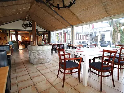 Maison, 1 300 m²