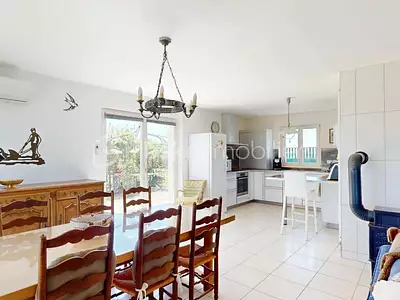 Maison, 163 m²
