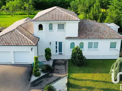 Maison, 260 m²