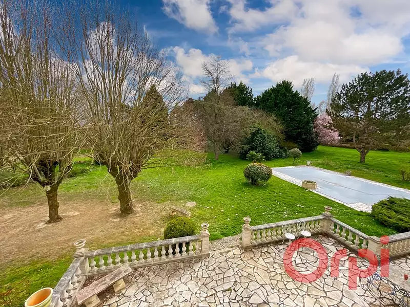Maison, 253 m²