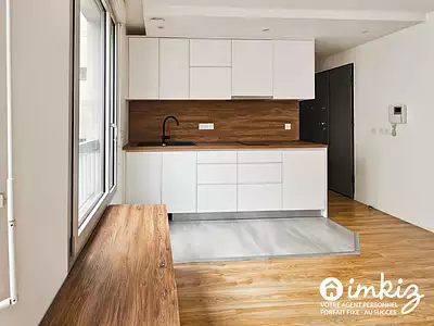 255 000 € 10 625 €/m² Appartement • 24 m² • 1 pièce Paris 18ème (75018)
