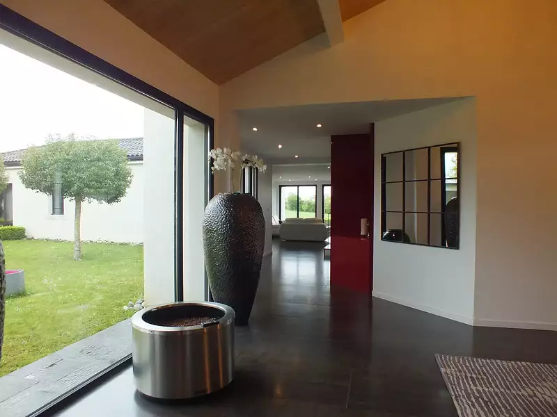Maison, 730 m²