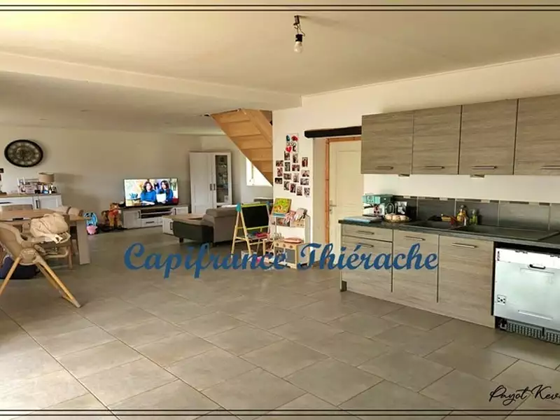 Maison, 157 m²