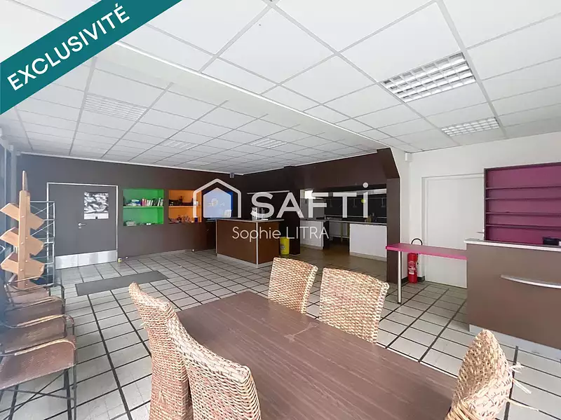 Divers, 256 m²