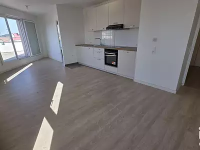 1 095 € CC Appartement • 45 m² • 2 pièces • 1 chambre Neuilly-sur-Marne (93330)
