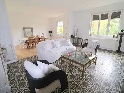 Maison, 240 m²
