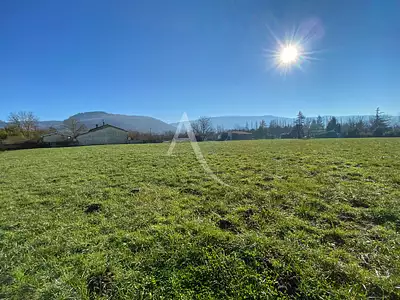 Terrain, 816 m²
