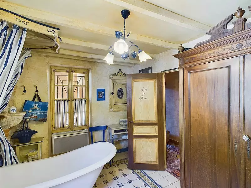 Maison, 295 m²