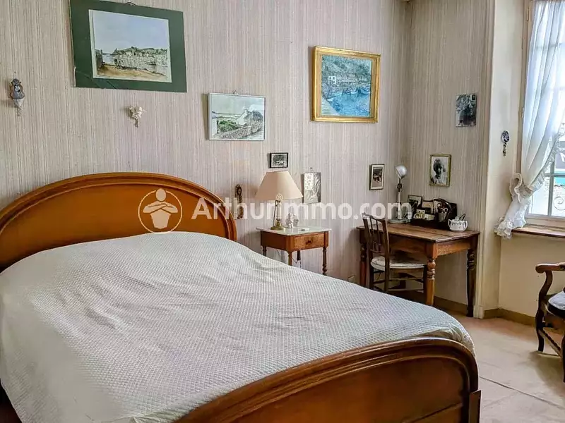 Maison, 166 m²