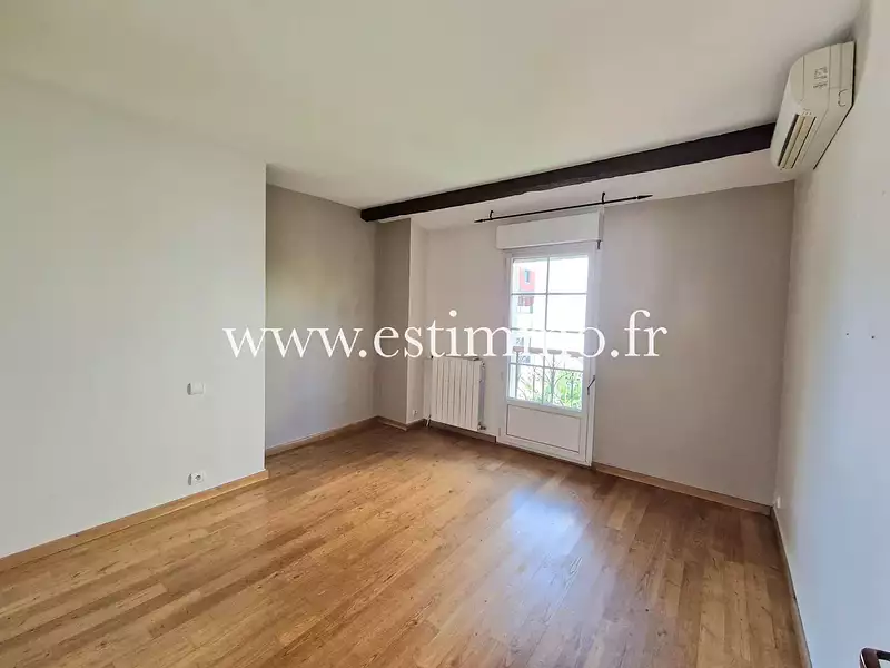 Maison, 153 m²