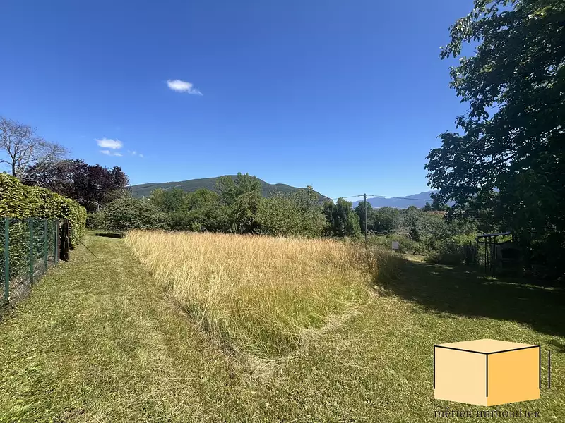 Terrain, 779 m²