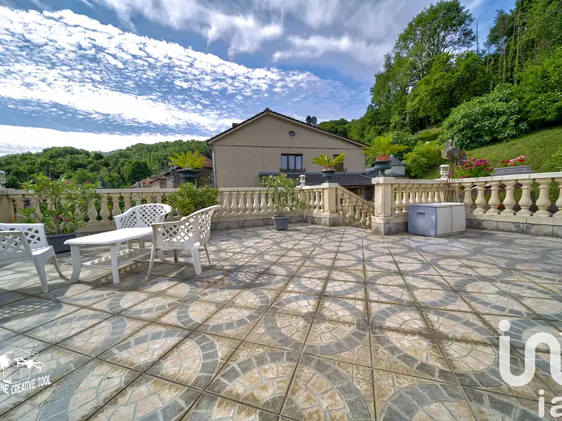Maison, 251 m²