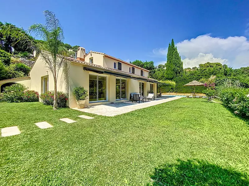 Maison, 185 m²