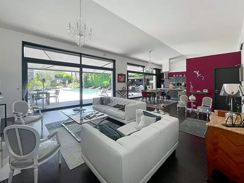 Maison, 222 m²