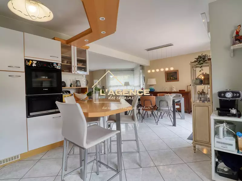 Maison, 150 m²