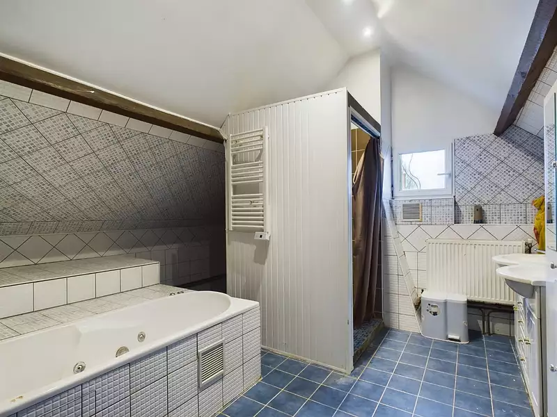 Maison, 169 m²