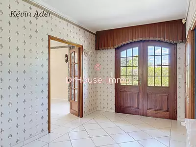 Maison, 245 m²