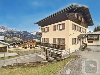 Maison, 252 m²