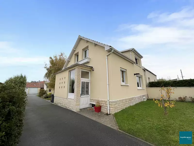 Maison, 94 m²