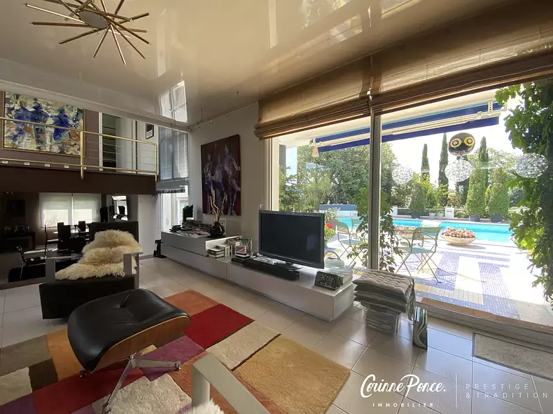 Maison, 320 m²