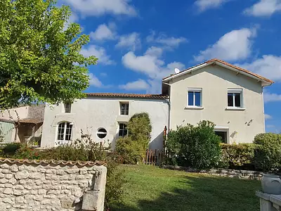 Maison, 261 m²