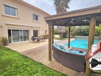 Maison, 206 m²