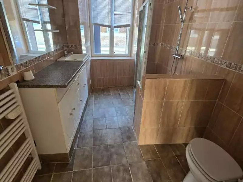 Immeuble, 170 m²