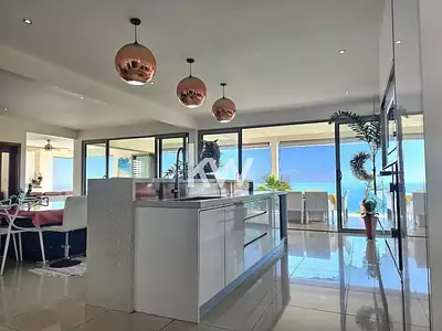 Maison, 389 m²