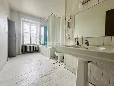 Maison, 220 m²