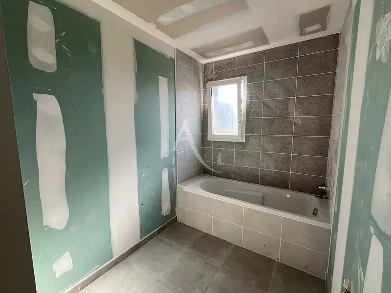 Maison, 94 m²