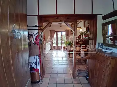 Maison, 230 m²
